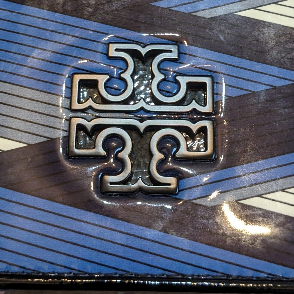 Tory Burch Britten Printed Patent Leather Combo Crossbody/Clutch Blue - Picture 8 of 15